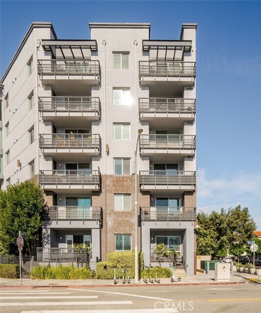 Building Photo - 629 Traction Ave