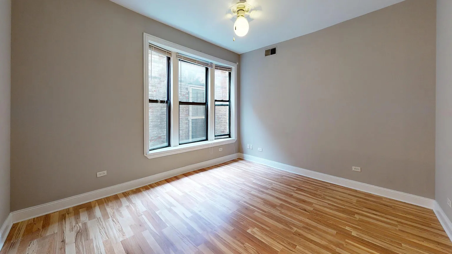 Building Photo - 236 E 61st St