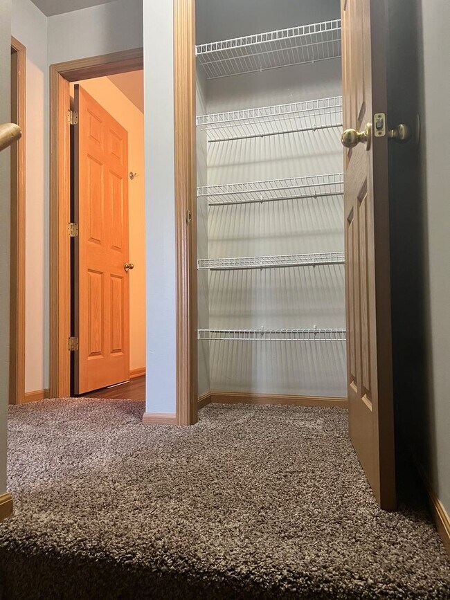 Building Photo - 1701 Dainesway Dr