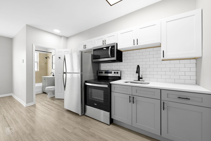 Primary Photo - 4901 S Drexel Blvd Chicago, IL 60615