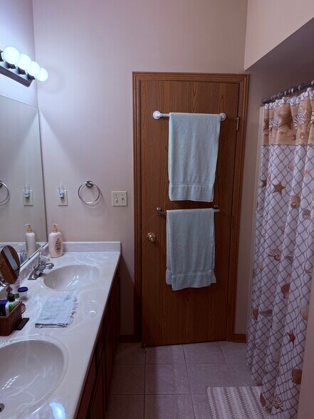 Building Photo - 204 Kirkstone Pl