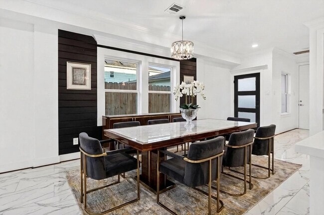 Building Photo - 10232 Porto Rico Rd