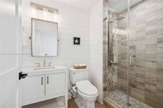 Building Photo - 705 Crandon Blvd