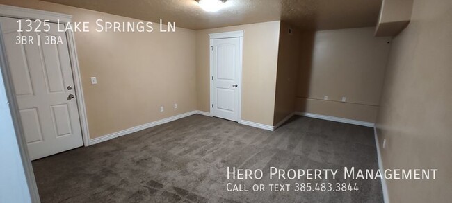 Building Photo - Beautiful Salt Lake Townhome!!!