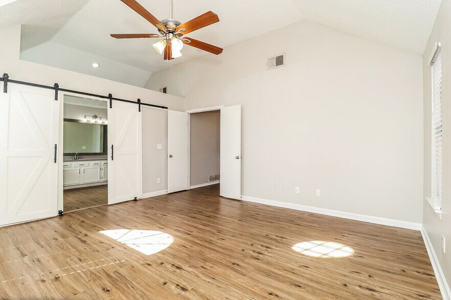 Building Photo - 1221 Settlers Way