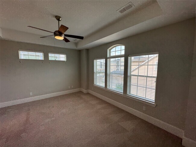 Building Photo - 6755 Highclere Manor Ln