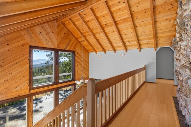 Building Photo - 1801 Wagon Trail Dr