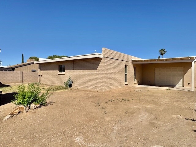 Backyard - 709 Pampas Pl
