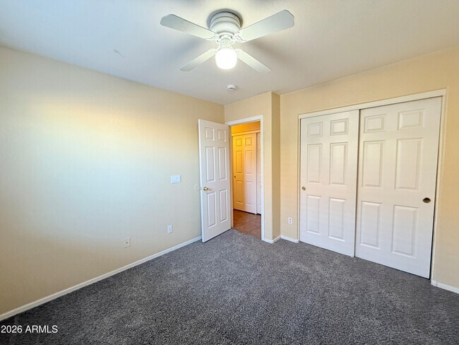 Building Photo - 3426 S 72nd Ln