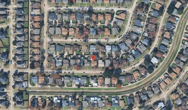 Building Photo - 2102 Lewis Trail