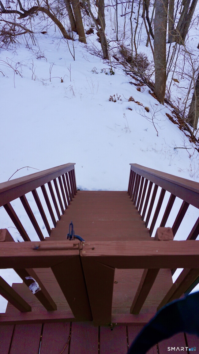 Building Photo - 328 Navajo Loop