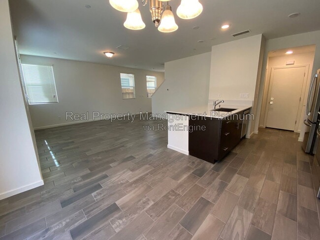 Building Photo - 3736 Longford Way
