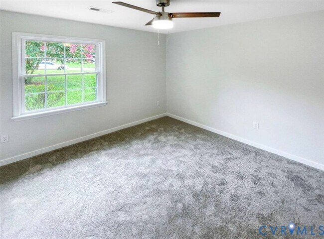 Building Photo - 7905 Tamarind Dr