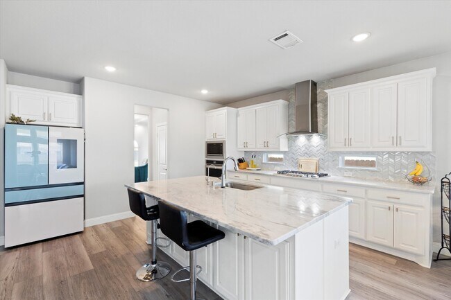 Building Photo - 1412 Summer Ln