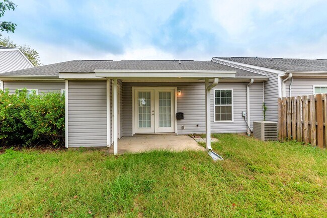 Building Photo - $1,525- 2 Bed/2 Bath house for rent in West Augusta, Total Electric!