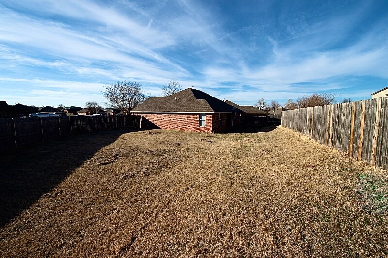 Building Photo - 1242 N Shannon Way