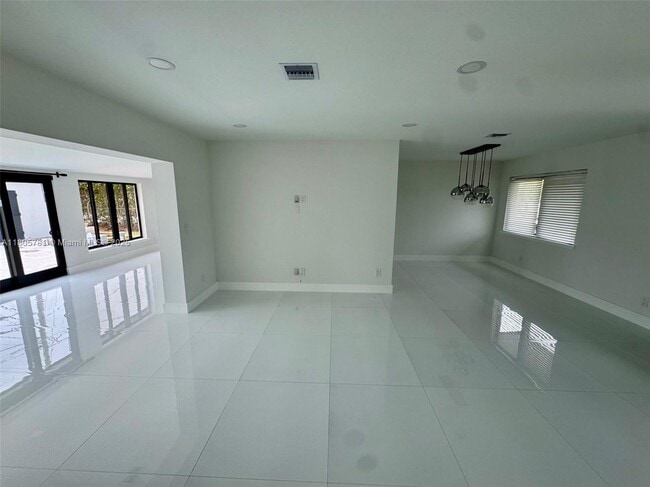 Building Photo - 8360 SW 46th St