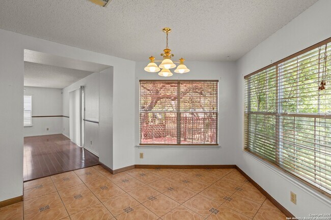 Building Photo - 10138 Sandbrook Hill