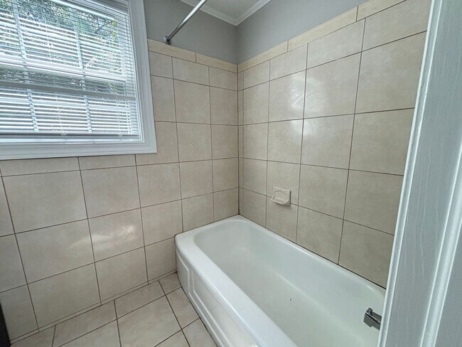 Building Photo - Available now. WATER & SEWER INCLUDED! Gre...