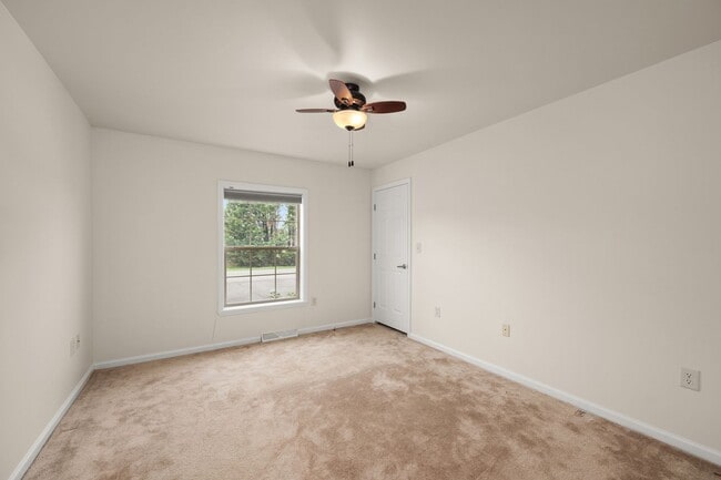 Building Photo - Milton Gem for Rent! Spacious 3BR Home, pet allowed. Fireplace, Sunroom & Private Yard - $2,495.0...