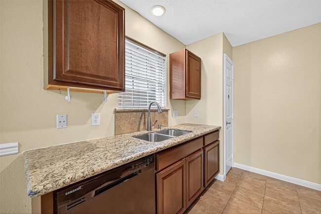 Building Photo - 3714 Bent Springs Ln