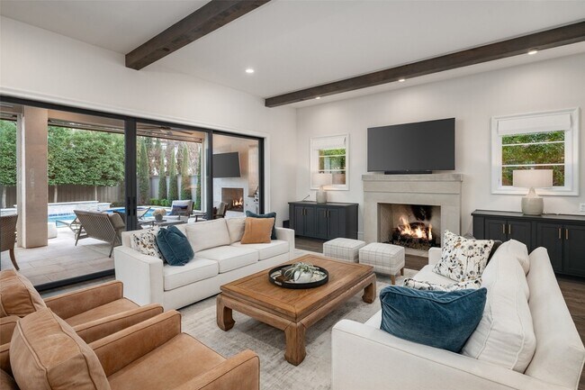 Building Photo - 3537 Villanova St