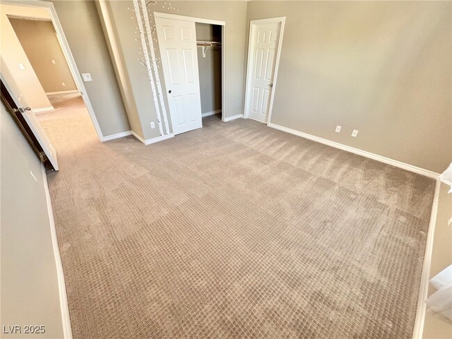 Building Photo - 3215 Alpine Aster Ave