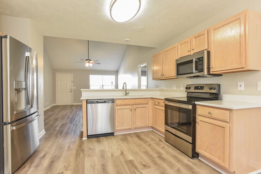 Building Photo - 1315 Owasa Trail