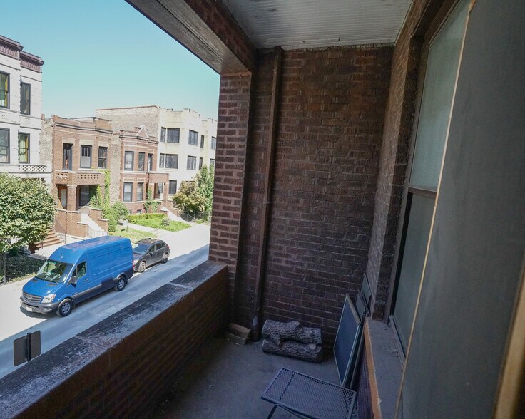 Building Photo - 2151 W Concord Pl