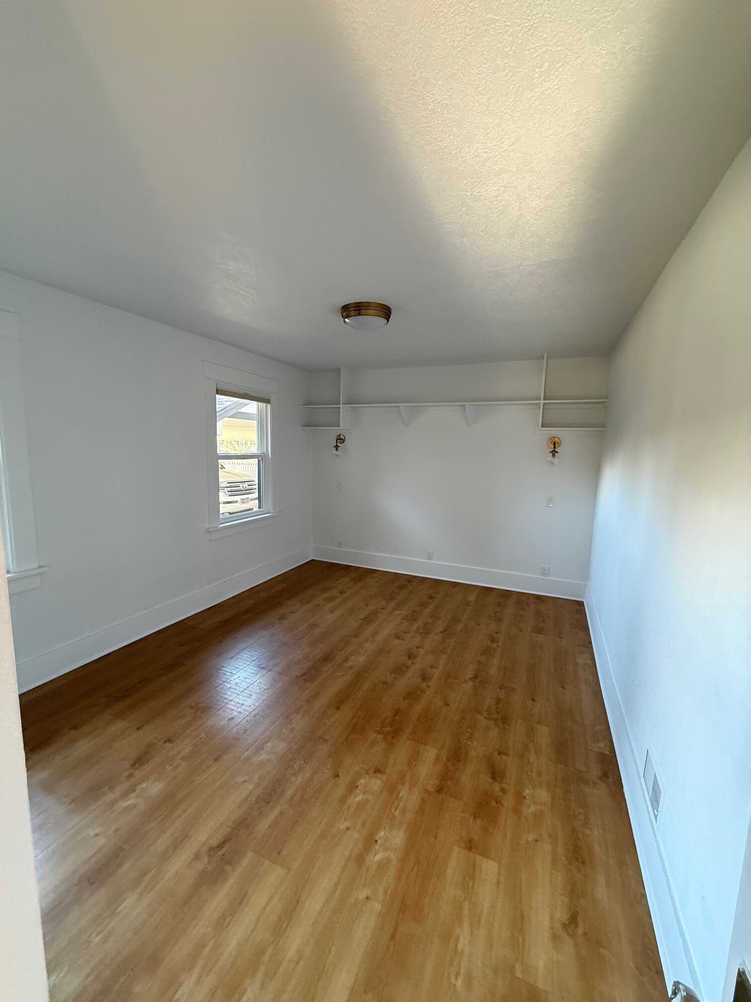 Building Photo - 1714 NW Steidl Rd