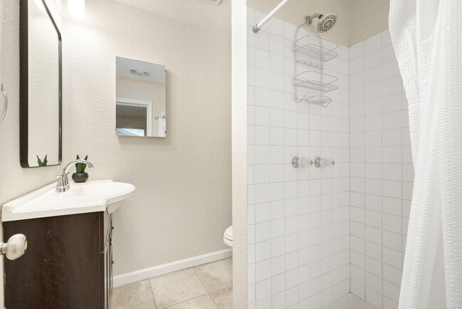Building Photo - 3713 Cll San Antonio