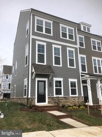 Building Photo - 1624 Grove Chestnut Rd