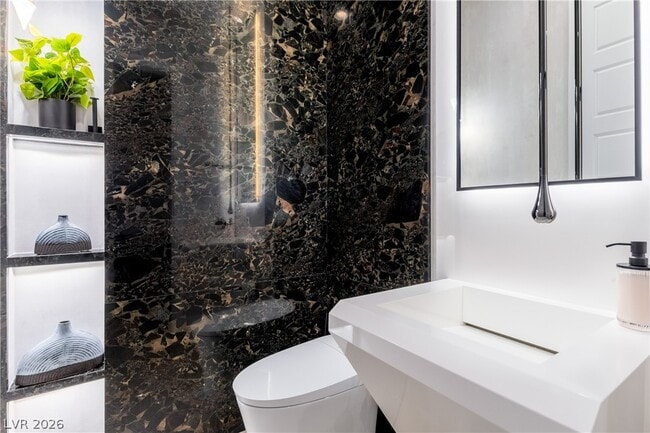 Building Photo - 5394 Succulent Rose Dr