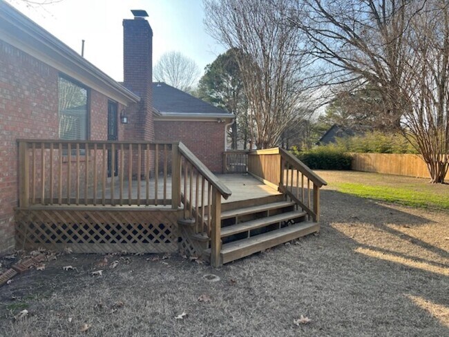 Building Photo - 290 Rose Trellis Rd