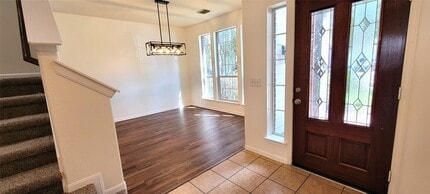 Building Photo - 8801 Sun Haven Ln