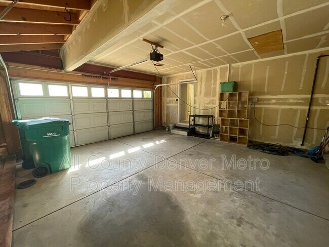 Building Photo - 451 Grey Swallow St