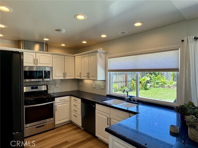 Building Photo - 14121 Picasso Ct