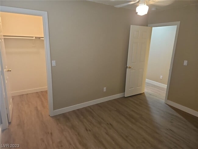 Building Photo - 2529 Vía Di Autostrada