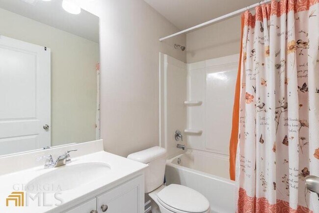 Building Photo - 3506 Lakeview Crk