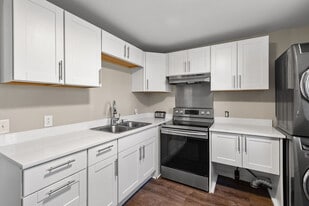 kitchen - 335 Grace St