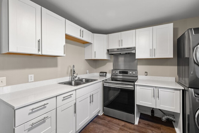 kitchen - 335 Grace St