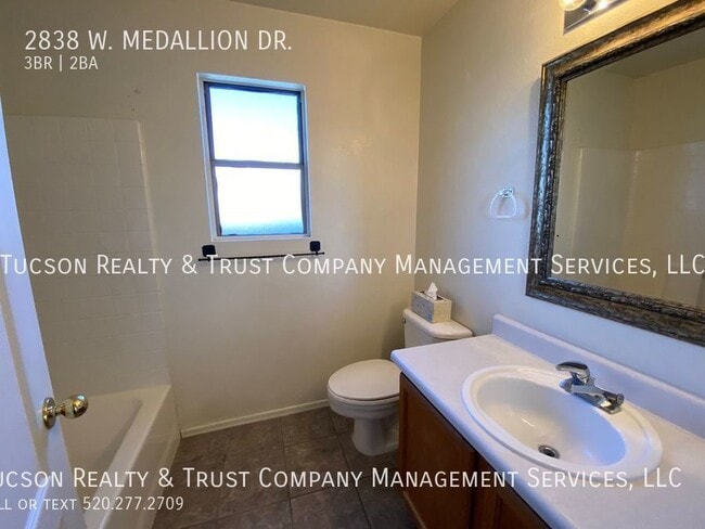 Building Photo - 2838 W Medallion Dr