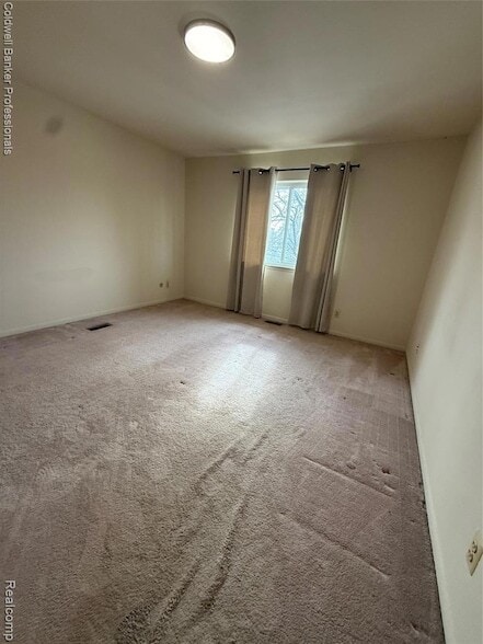 Building Photo - 510 Montrose Ave