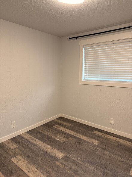 Building Photo - 2030 Crimson Ave