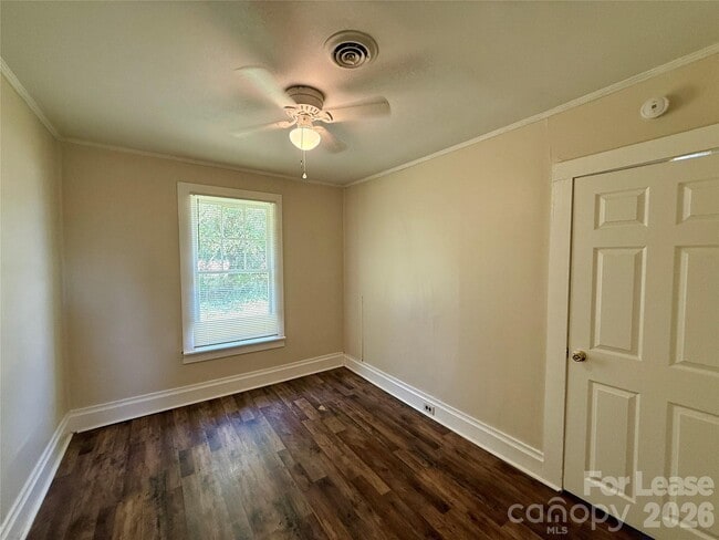 Building Photo - 507 Turnersburg Hwy