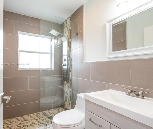 Building Photo - 14003 SW 147th Ct