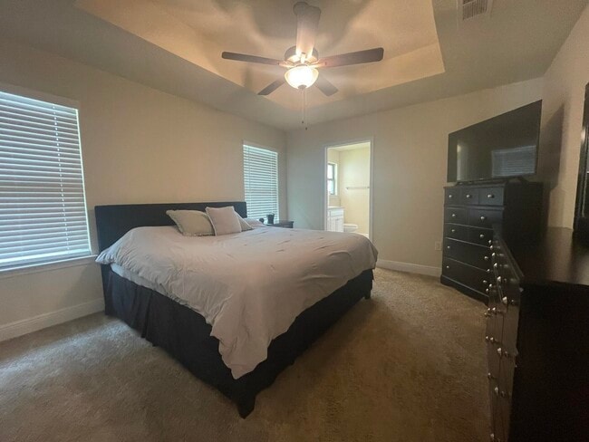 Building Photo - 124 Ridgeway Cir