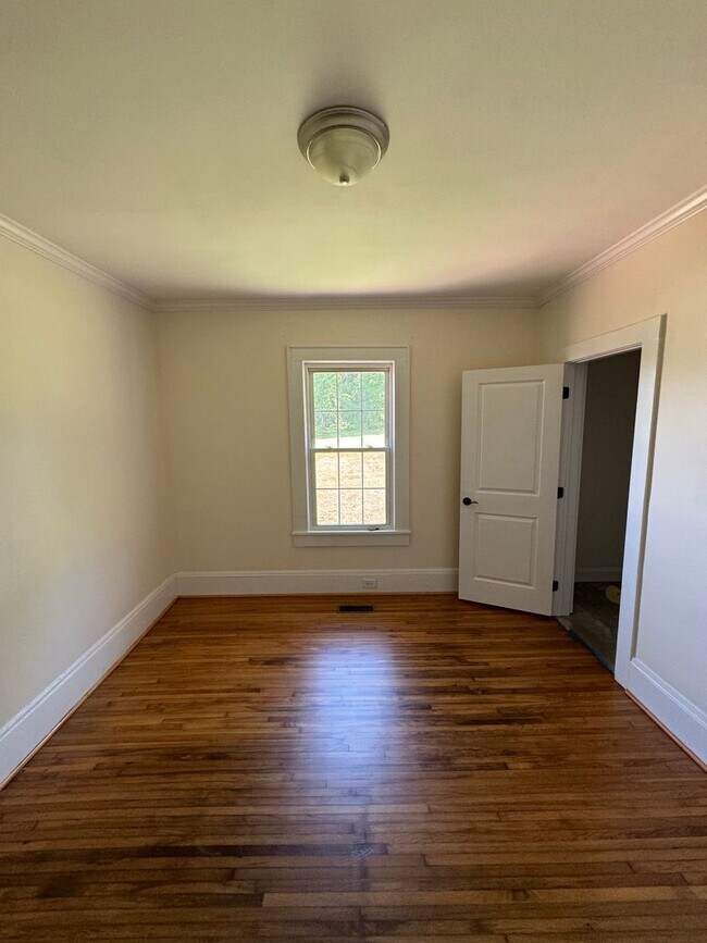 Building Photo - Single Family in Downtown Kings Mountain, NC
