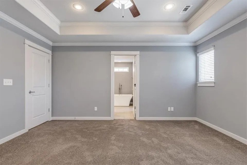 Building Photo - 1736 S 39th Pl