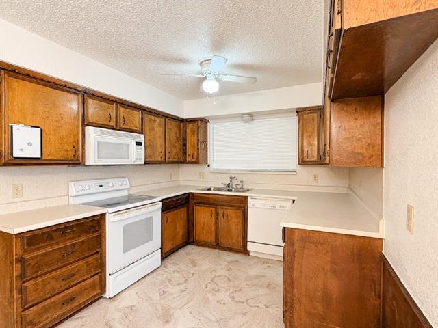 Building Photo - 712 Pecan St